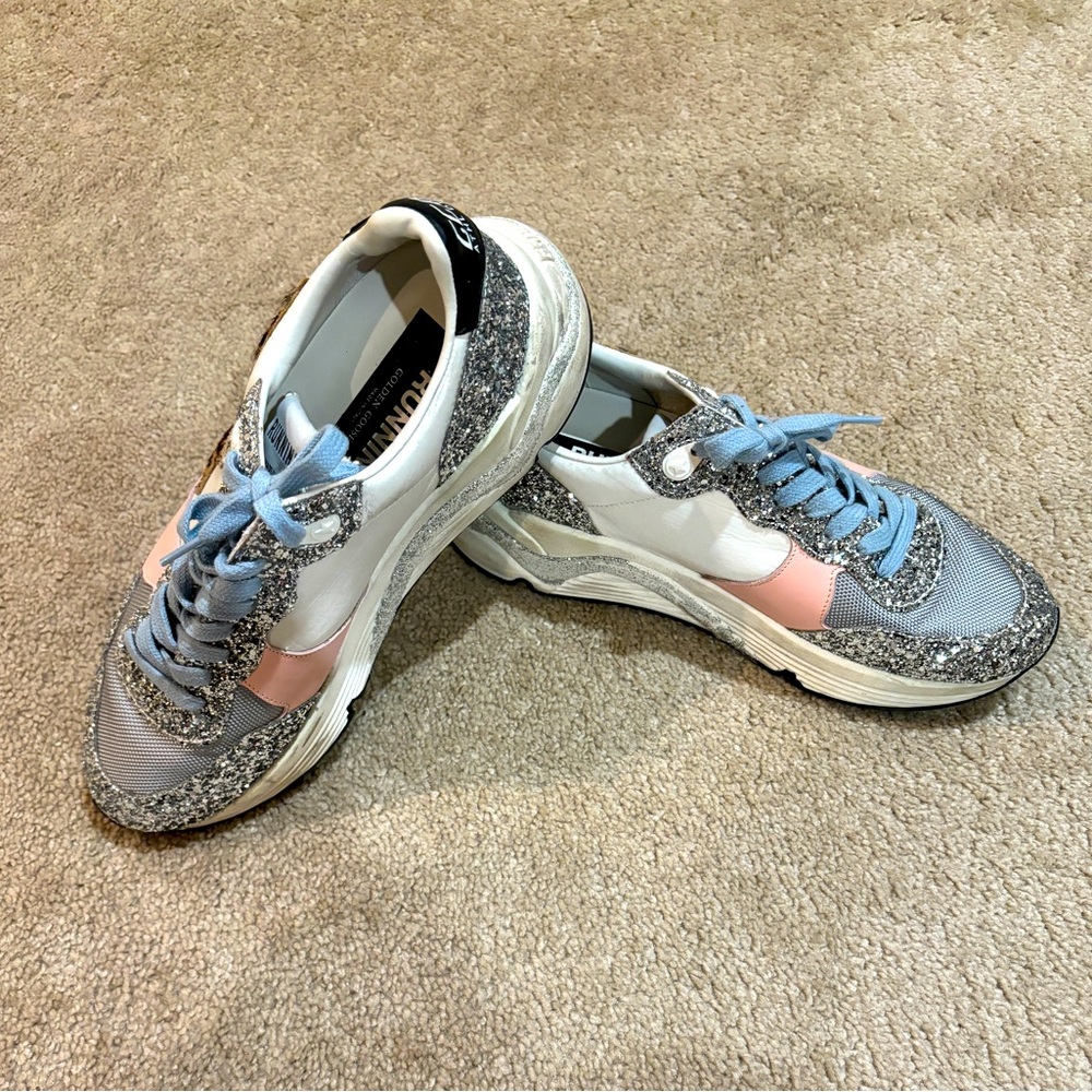 SOLD - Golden Goose Runner Sneaker 🤍